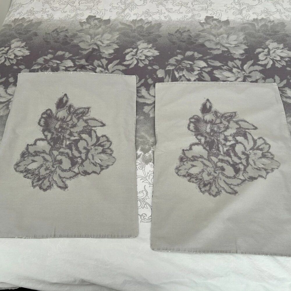 Tahari Home Queen Duvet Cover Set - 100% Cotton Grey and White Floral (3-Piece)